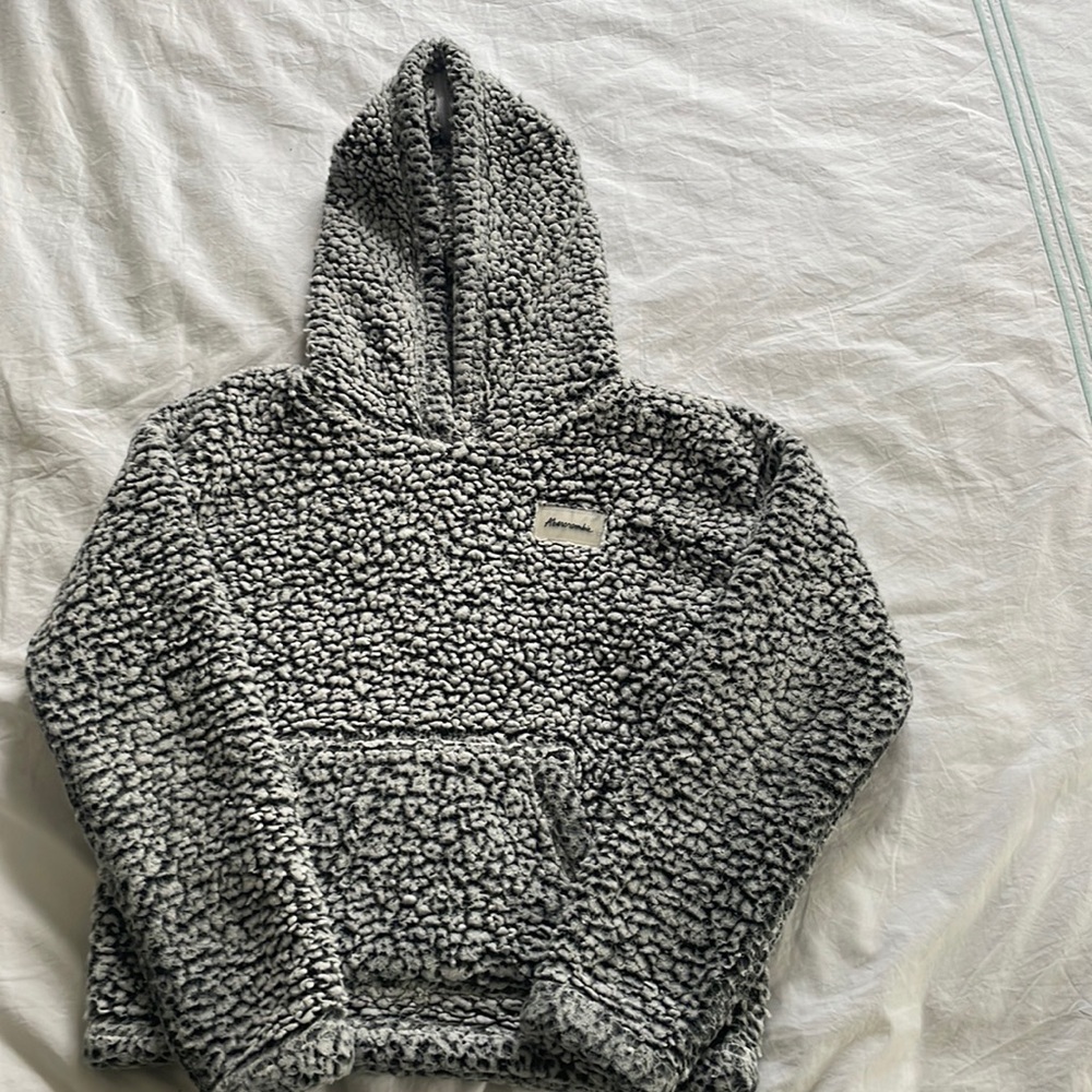 Abercrombie kids, black and white Sherpa hoodie size 11/12.